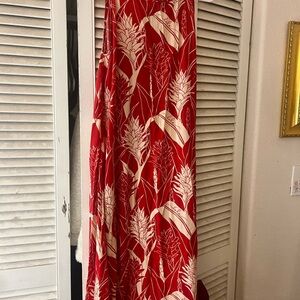 Simply Sisters Small -Red and White Floral Maxi Dress